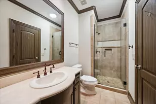 4820 Linden St, Bellaire, TX 77401 - Photo 35