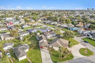 1310 Bayou Shore Dr, Galveston, TX 77551 - Photo 47