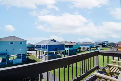 140 Ocean View Drive, Crystal Beach, TX 77650 - Photo 29