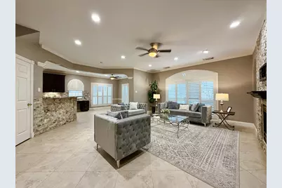 4406 Oak Trail Court, Sugar Land, TX 77479 - Photo 5