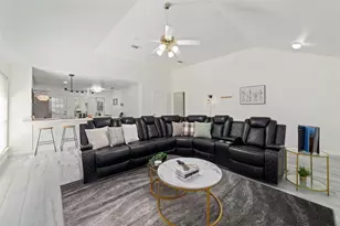 3511 Colleen Woods Cir, Houston, TX 77080 - Photo 1