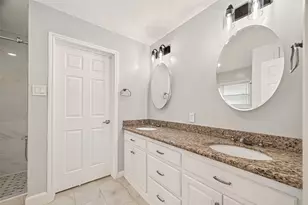 418 N Wilcrest Dr, Houston, TX 77079 - Photo 27