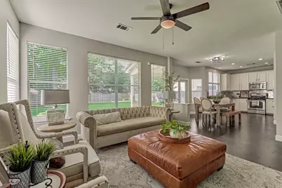 23 Wintergrass Place, The Woodlands, TX 77382 - Photo 11