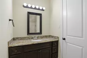 11017 Upland Forest Dr, Houston, TX 77043 - Photo 17