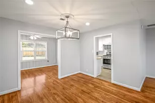 8527 Greenbush St, Houston, TX 77025 - Photo 7