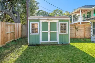 8527 Greenbush St, Houston, TX 77025 - Photo 23