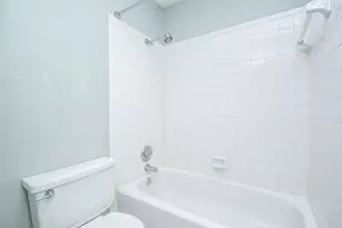10051 Westpark Dr, Houston, TX 77042 - Photo 19