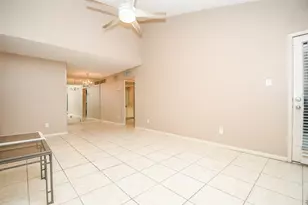 10051 Westpark Dr, Houston, TX 77042 - Photo 7