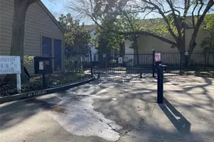 10051 Westpark Dr, Houston, TX 77042 - Photo 23