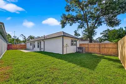 13822 Northlake Drive, Houston, TX 77049 - Photo 21