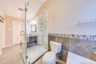 1018 Memorial Village Dr, Houston, TX 77024 - Photo 17