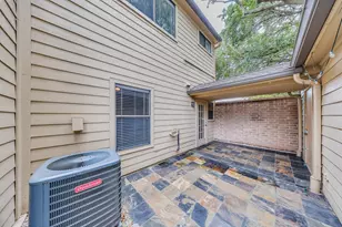 1018 Memorial Village Dr, Houston, TX 77024 - Photo 21