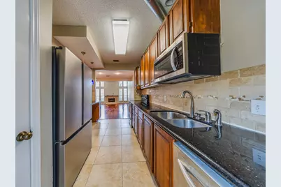 1018 Memorial Village Drive #124, Houston, TX 77024 - Photo 11
