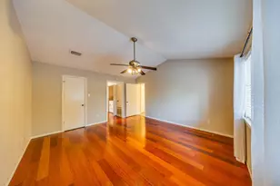 1018 Memorial Village Dr, Houston, TX 77024 - Photo 3