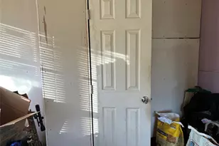 106 Avalon, Palacios, TX 77465 - Photo 9