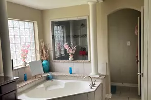 9403 Nickel Canyon Dr, Rosharon, TX 77583 - Photo 7