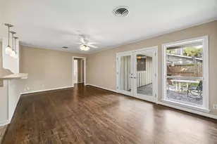 7135 Hendon Ln, Houston, TX 77074 - Photo 9