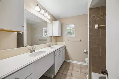 7135 Hendon Lane, Houston, TX 77074 - Photo 15