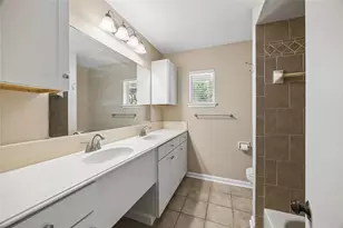 7135 Hendon Ln, Houston, TX 77074 - Photo 15