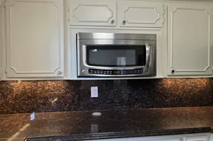 10239 Ella Falls Blvd, Houston, TX 77038 - Photo 9