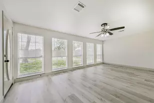 2005 Cheryl Dr, Pearland, TX 77581 - Photo 11
