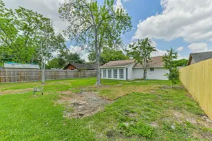 2005 Cheryl Dr, Pearland, TX 77581 - Photo 25
