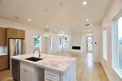 510 E 37th Street, Houston, TX 77022 - Photo 13