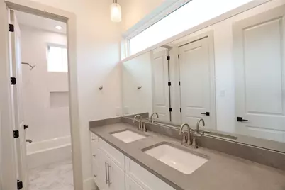 510 E 37th Street, Houston, TX 77022 - Photo 33