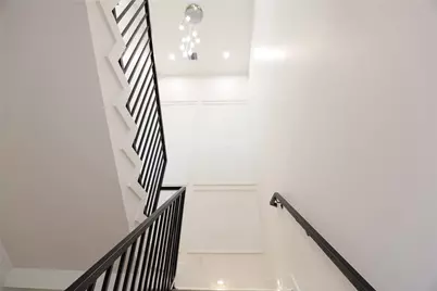 510 E 37th Street, Houston, TX 77022 - Photo 19