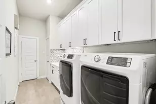 30734 Sunny Meadow Dr, Fulshear, TX 77441 - Photo 15