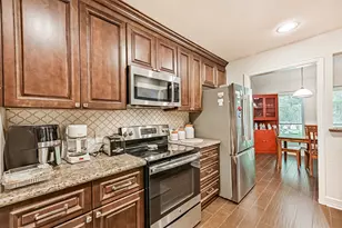 42 Hideaway Dr, Friendswood, TX 77546 - Photo 11