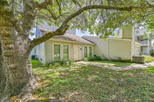 42 Hideaway Dr, Friendswood, TX 77546 - Photo 3