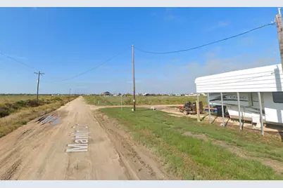000 Titanic Street, Sargent, TX 77414 - Photo 1