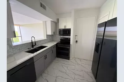 5001 Woodway Drive #705, Houston, TX 77056 - Photo 5