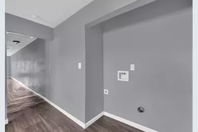 7919 Brays Street #B, Houston, TX 77012 - Photo 9