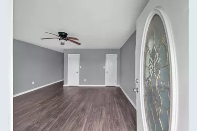 7919 Brays Street #B, Houston, TX 77012 - Photo 5