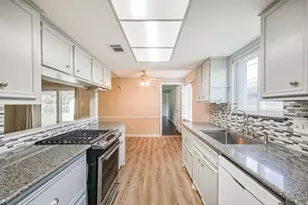 11334 Sagehill Dr, Houston, TX 77089 - Photo 23