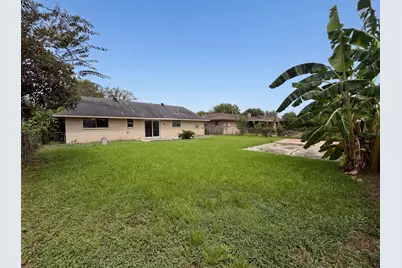 12510 Daventry Lane, Houston, TX 77039 - Photo 17