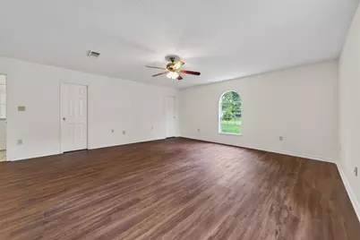 418 Texas Street, Tomball, TX 77375 - Photo 13
