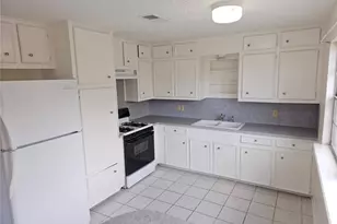 418 Texas St, Tomball, TX 77375 - Photo 7