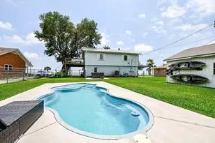 204 S Bay Blvd, Palacios, TX 77465 - Photo 15