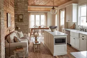 502 Upton Ave, Schulenburg, TX 78956 - Photo 3