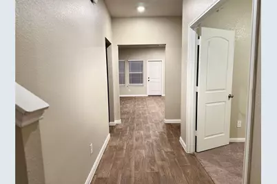 15002 Sorrento Bay Court, Willis, TX 77318 - Photo 5