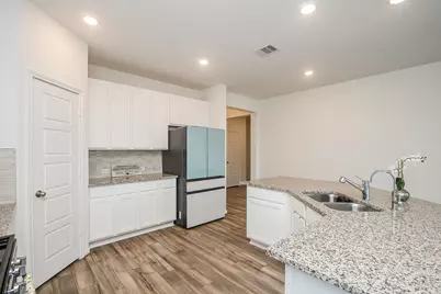 3043 Kastania Lane, Fresno, TX 77545 - Photo 11