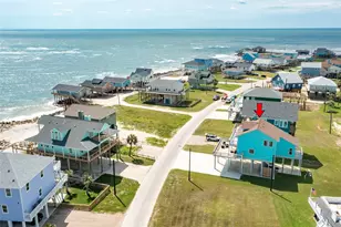 13027 Jolly Roger Dr, Freeport, TX 77541 - Photo 3