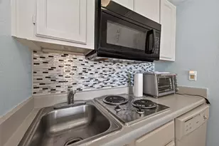 6300 Seawall Blvd, Galveston, TX 77551 - Photo 15
