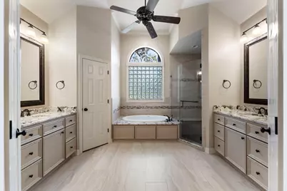 1 Fairmont Court, Conroe, TX 77304 - Photo 19