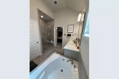 4007 Centre Meadow Way, Houston, TX 77043 - Photo 35