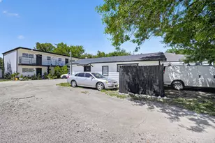 911 Michigan St, Houston, TX 77587 - Photo 11
