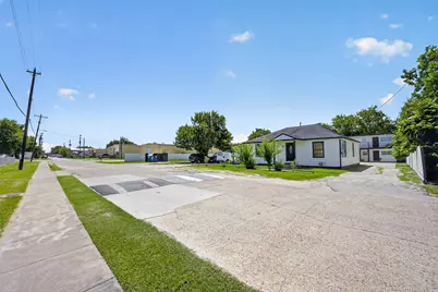 911 Michigan Street #8, Houston, TX 77587 - Photo 21